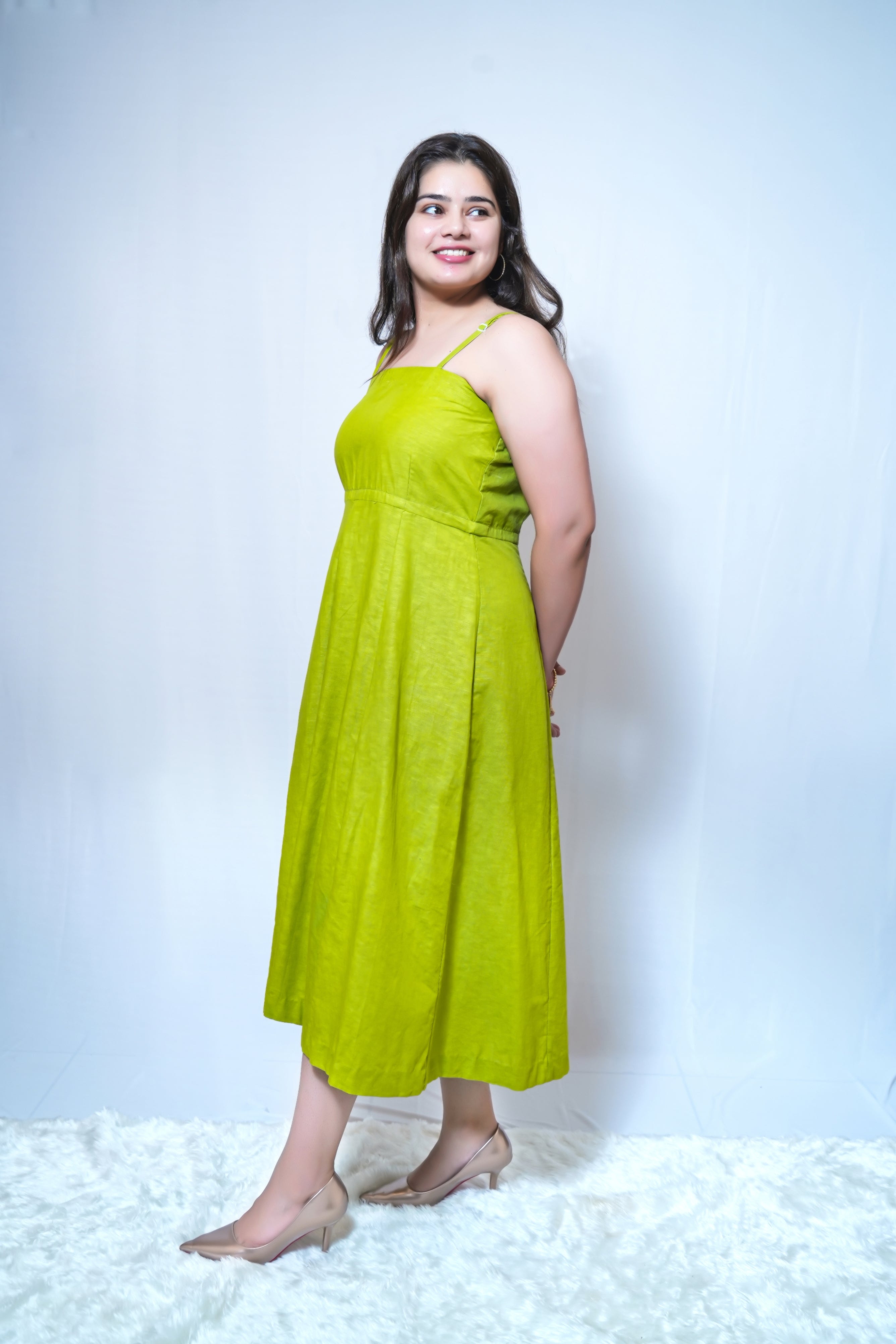 ''LIME BREEZE - PlAIN LINEN DRESS''