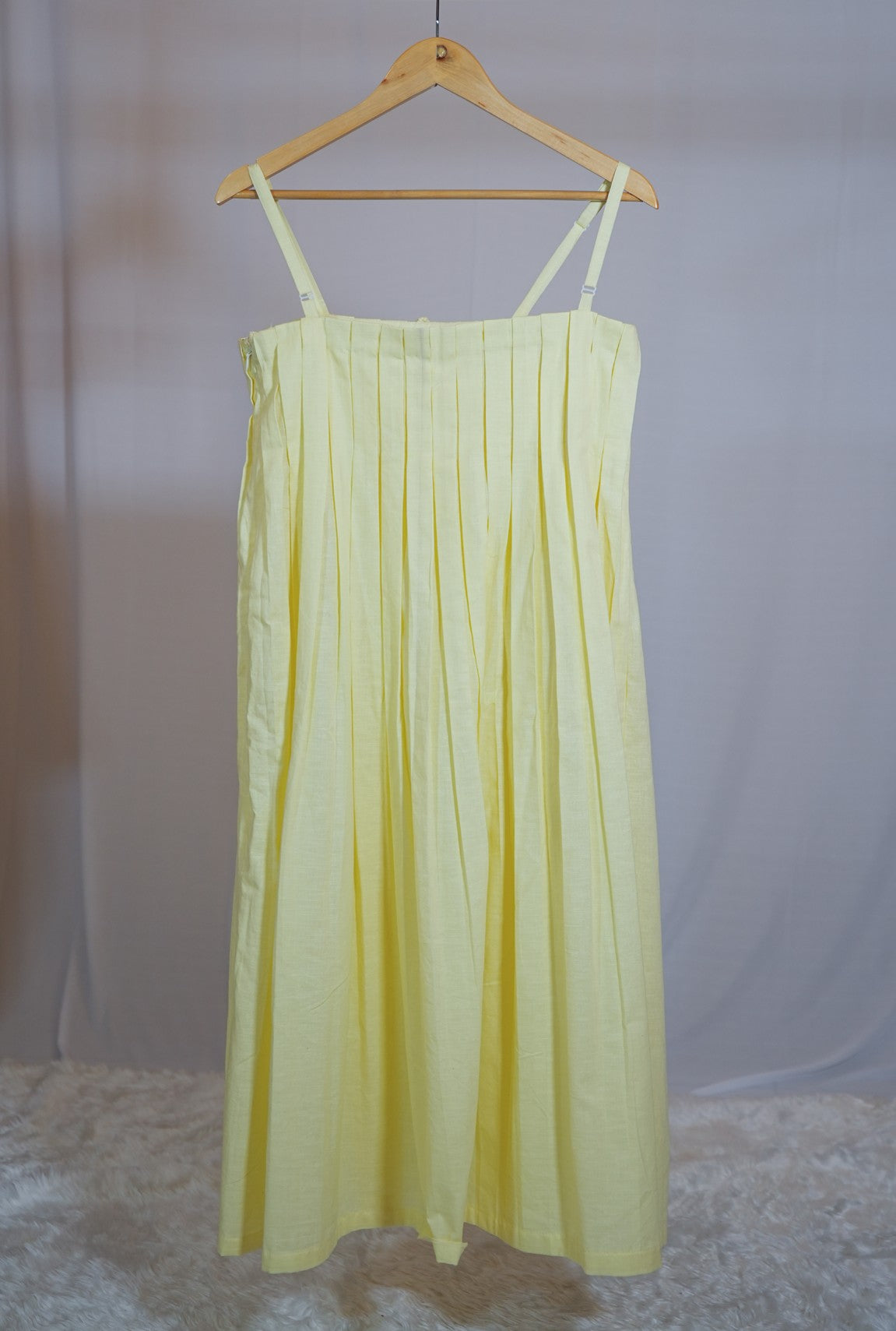 ''LEMON LIGHT LINEN DRESS''
